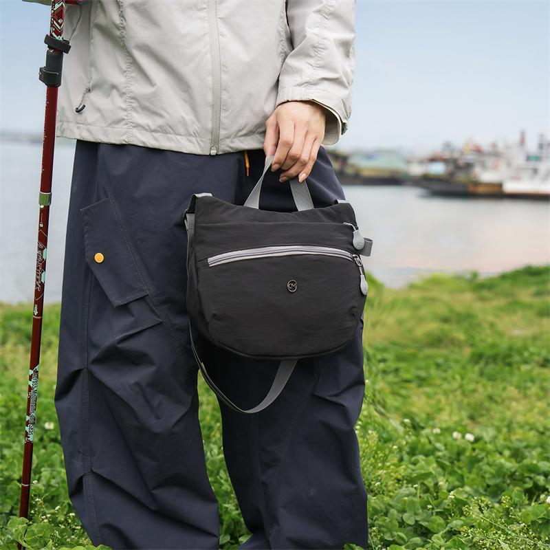 Axelväska Lättviktig Stor Kapacitet Nylon Crossbody-väska