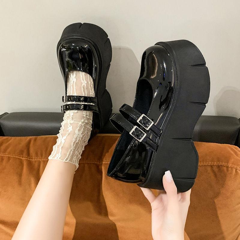 

Женские модные туфли на толстой подошве, увеличивающие рост, 2024 весна, корейская версия, модные и универсальные одинарные туфли 35 чёрный