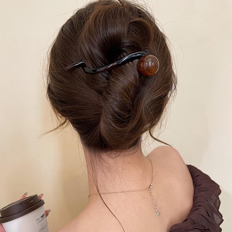 

Корейская минималистичная заколка для волос из смолы - Дизайн в виде восьмерки для универсального, высококлассного использования