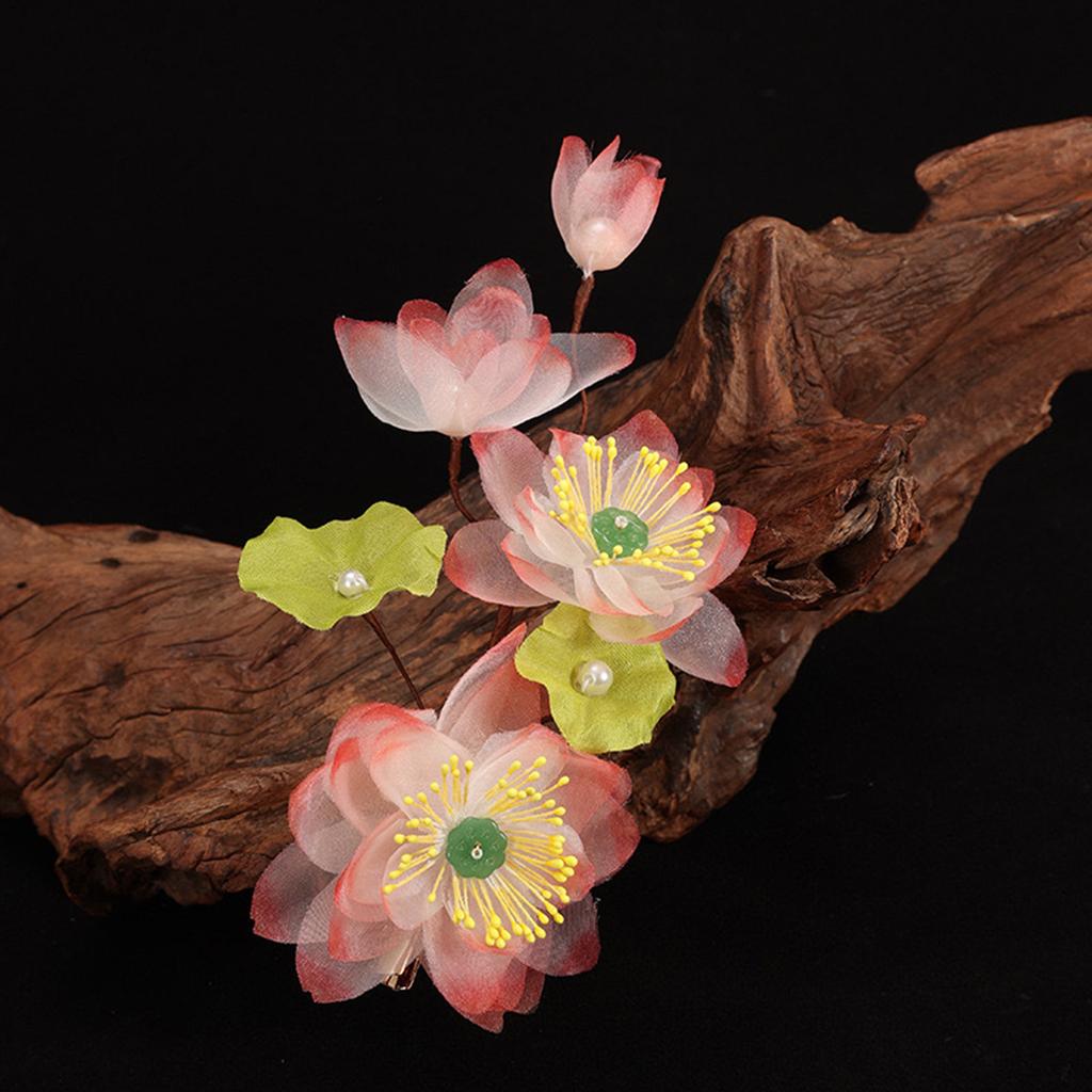 Hairpins Hair Clips with Lotus Decor Non-slip Versatile Beauty Bridal Headwear for Bridesmaid Wedding Banquet Party