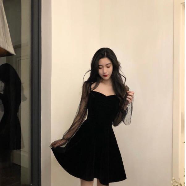 2025 Korean Lace Summer Dress - Elegant, Slimming, Hepburn-Inspired Black Dress with Sun Protection