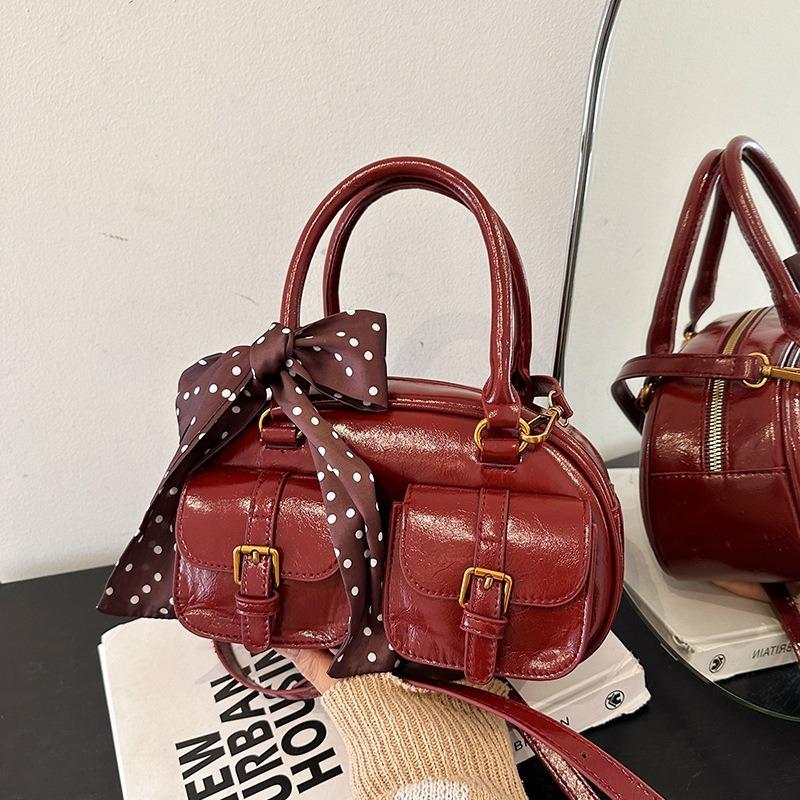 Popular Small Bag Women's New Portable Pillow Bag Red Retro Commuter Versatile Messenger Bag