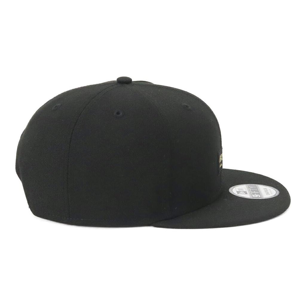 New Era 9FIFTY Cap with Metal Flag Logo Badge, BlackMetal Gold, ML, 950 METAL FLAG BLK GLD 251 14388582 NER36C4839