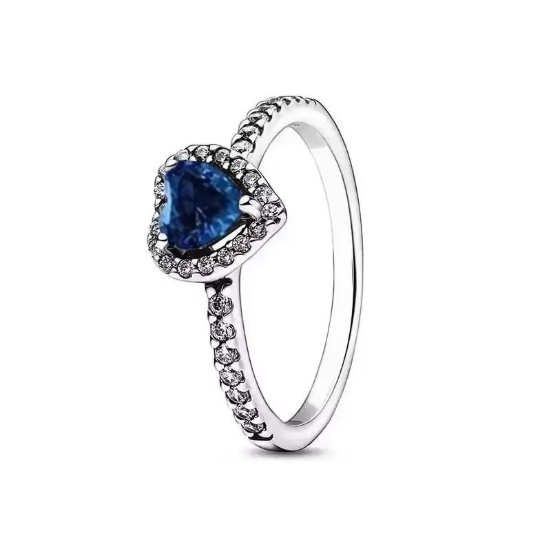925 Sterling Silver Classic Dazzling Crown Round Hearts Ring Exquisite Women's Light Luxury Charm Ring Jewelry Gift