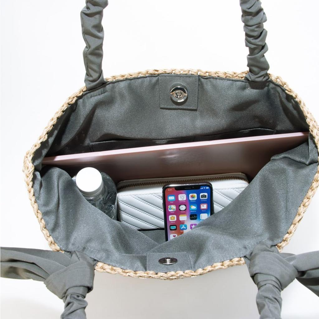 Ribbon Pattern Knitted Tote Bag