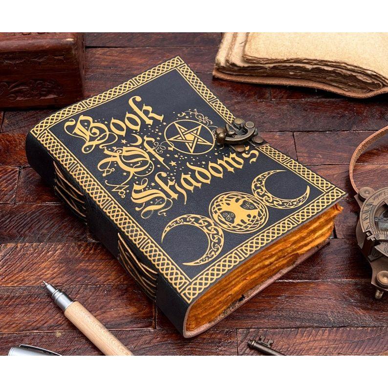

Кожаный журнал Книга Теней: Кельтский Гримуар Журнал Пустая книга теней для заклинаний, Джанк-журнал, Подарок для него/нее, подарки на Рождество 7 x 5 in - 100 Page