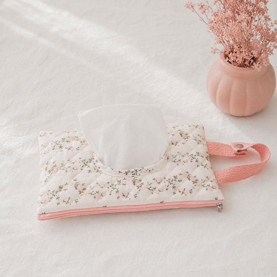 Baby Wipes Pouch Floral Quilted Portable Baby Organizer Bag Refillable Wet Wipes Bag