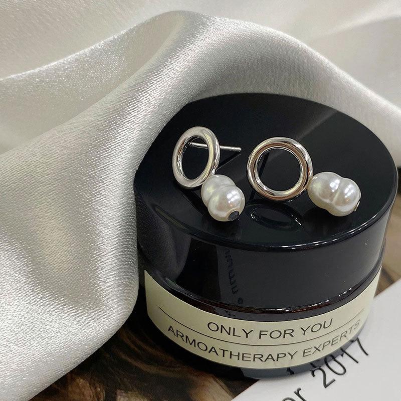 Ring Gourd-shaped Baroque Pearl Earrings Circle Earrings Light Luxury French Retro Style