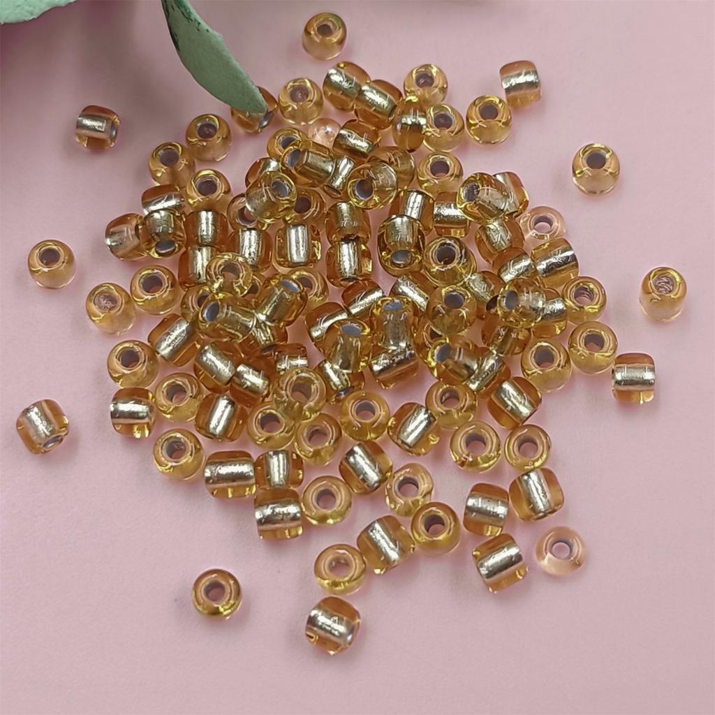 500 stk For smykkefremstilling 4mm DIY Øredobber Halskjede Armbånd Løse Mellomleggsperler Anheng Glassfrøperler Miksfarge Fargerik