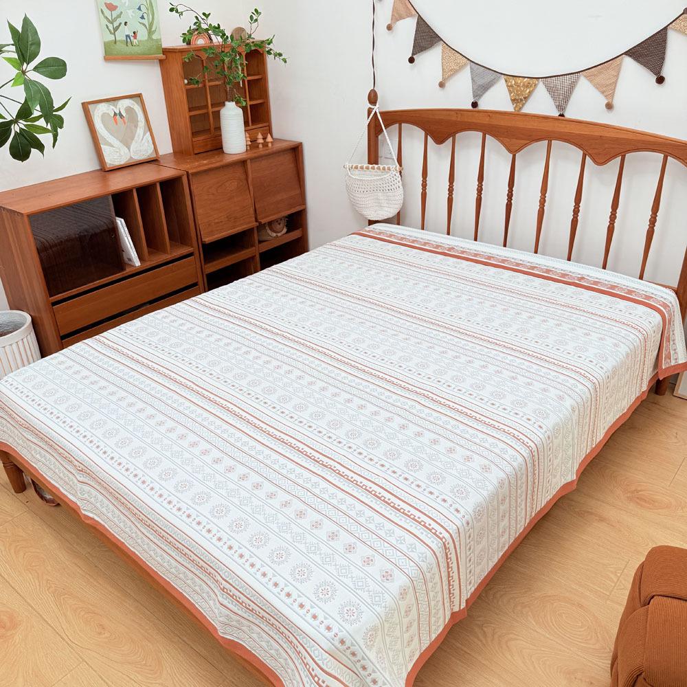 Pure Cotton Six-Layer Gauze Mat: Cool, Soft, and Thick - Perfect for All Seasons, Babies, and Dorm Beds