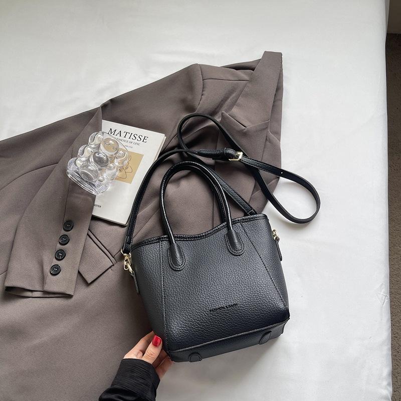 Popular small bag women's new versatile messenger bag high-end handbag bucket bag