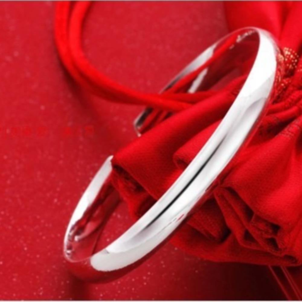 Elegant Silver Plated Bracelet Eco Friendly Copper Coated Wristband Durable Shiny Jewelry for Women