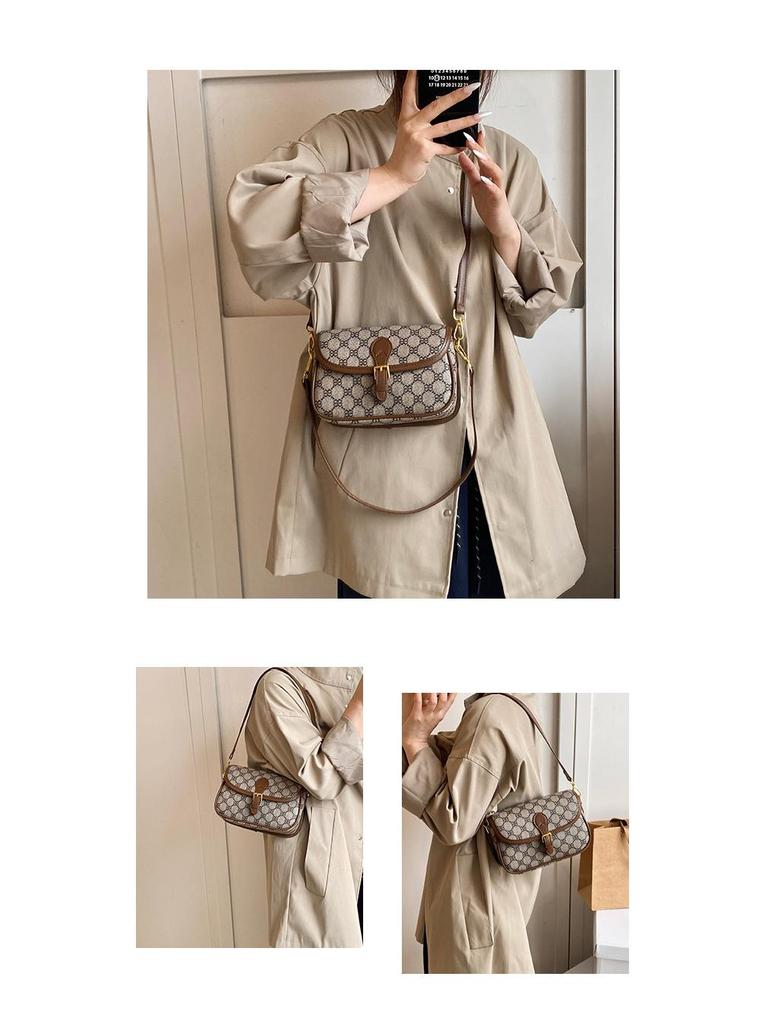 2025 Trendy Women's Crossbody Bag with Wide Strap - Chic Floral Design