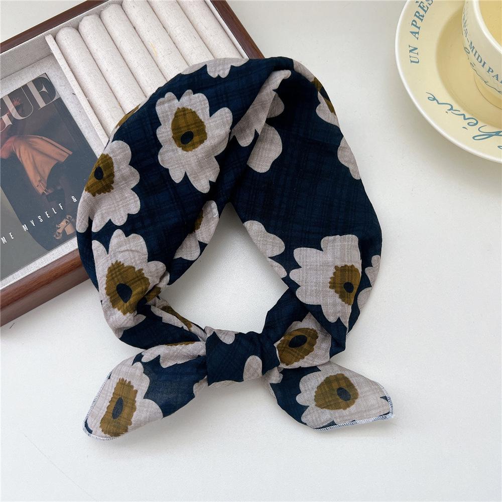 Versatile Women's Cotton Linen Silk Scarf – Spring/Autumn Neck Protector & Fashionable Head Scarf with Foreign Style