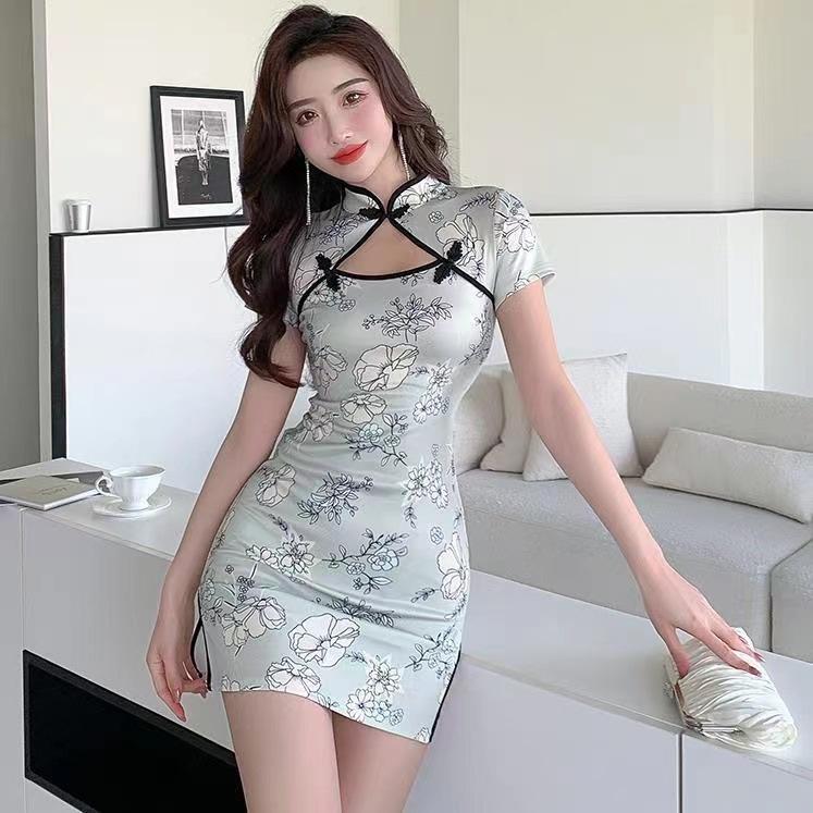 Retro cheongsam skirt short gas slim and thin hollow split fork pure desire wind hip dress new