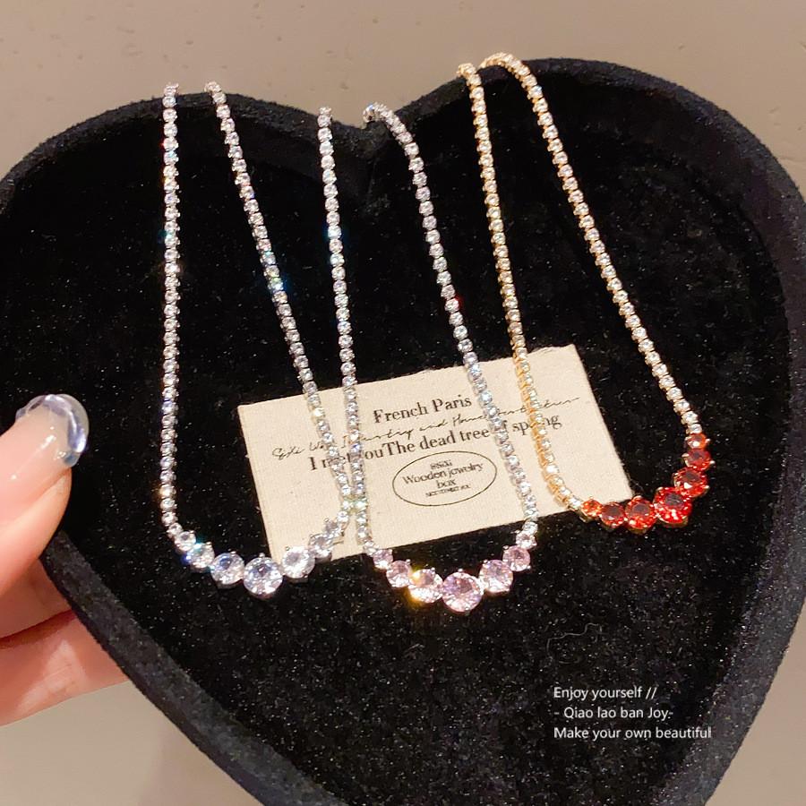 Geometric Zircon Pendant Necklace For Women With Elegant Lock Chain Fashion Jewelry