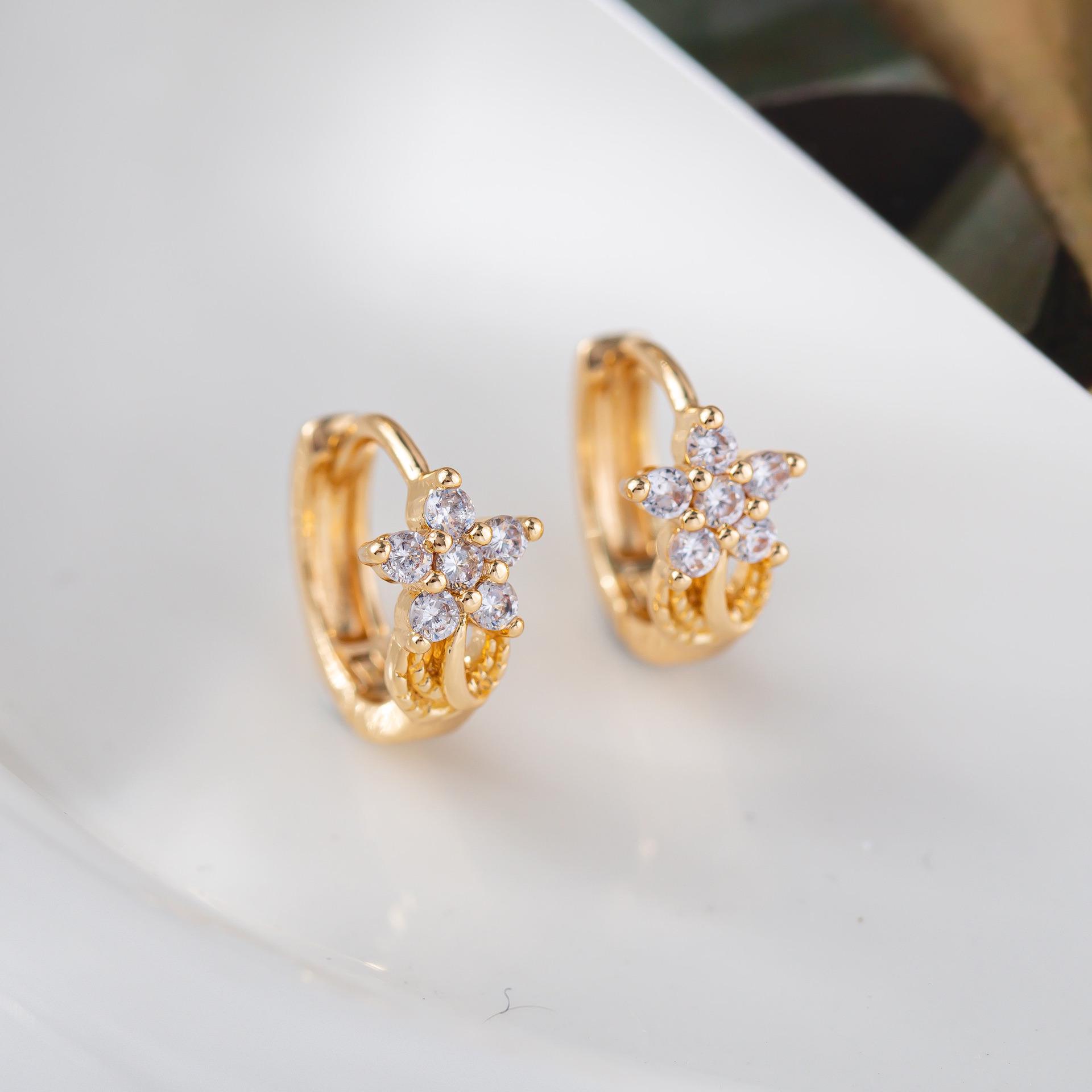 Three-Dimensional Hollow Zirconia Flower Earrings - Sparkling Diamond Ear Accessories