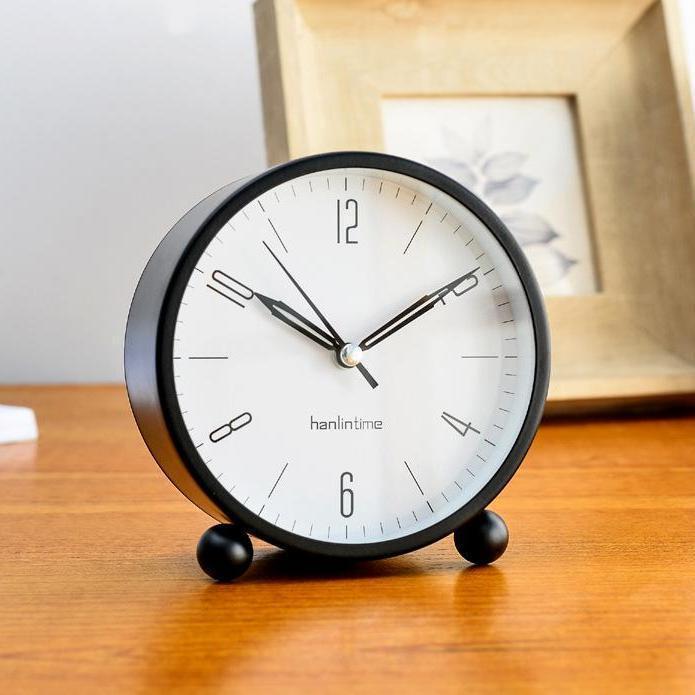 

2025 Children s Creative Mute Mini Metal Luminous Alarm Clock - Simple & Compact Bedside/Desk Clock