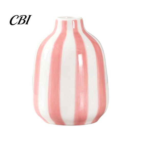 Décoration en Céramique Élégante pour Lieu de Mariage Vase Rayé, Porte-Fleurs Minimaliste Décoratif Moderne Vase à Texture Unique Style Maison Salon Bureau