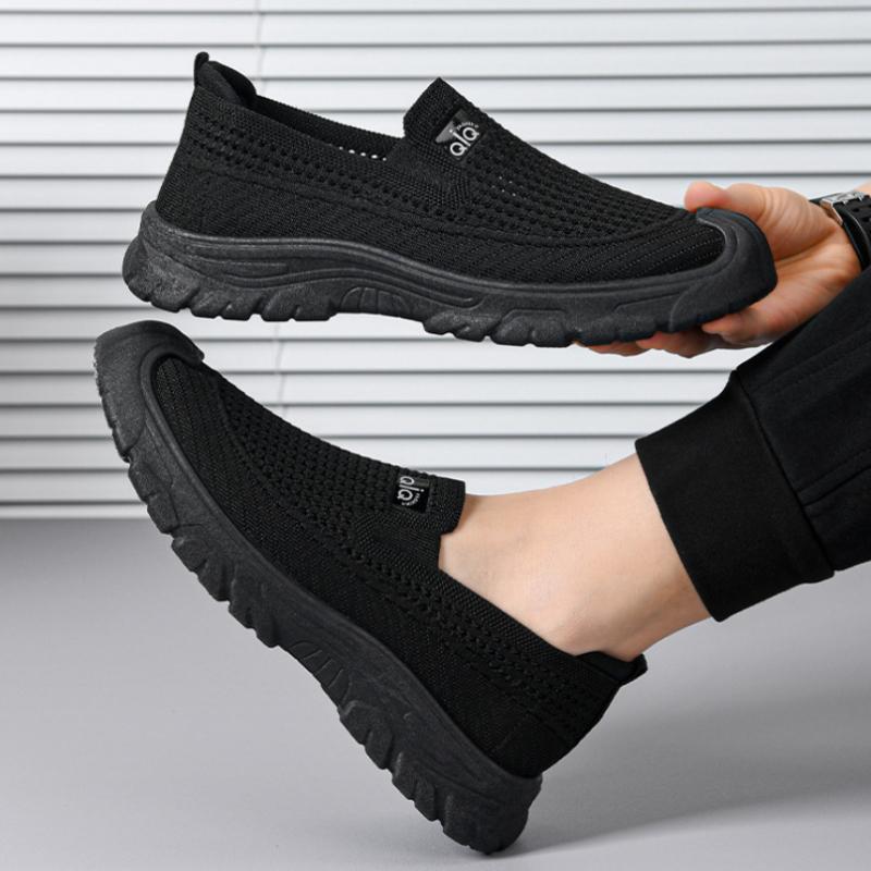 Men's Flying Knitted Shoes Breathable Mesh Walking Shoes for Spring and Summer