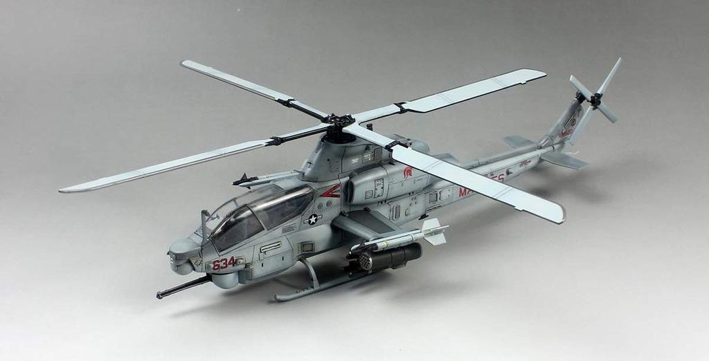 Dream Model 1/72 US Marine Corps AH-1Z Viper Attack Helicopter Plastic Model DMO720012