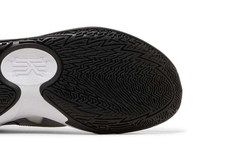 Nike Kyrie 5 Low TB White Black