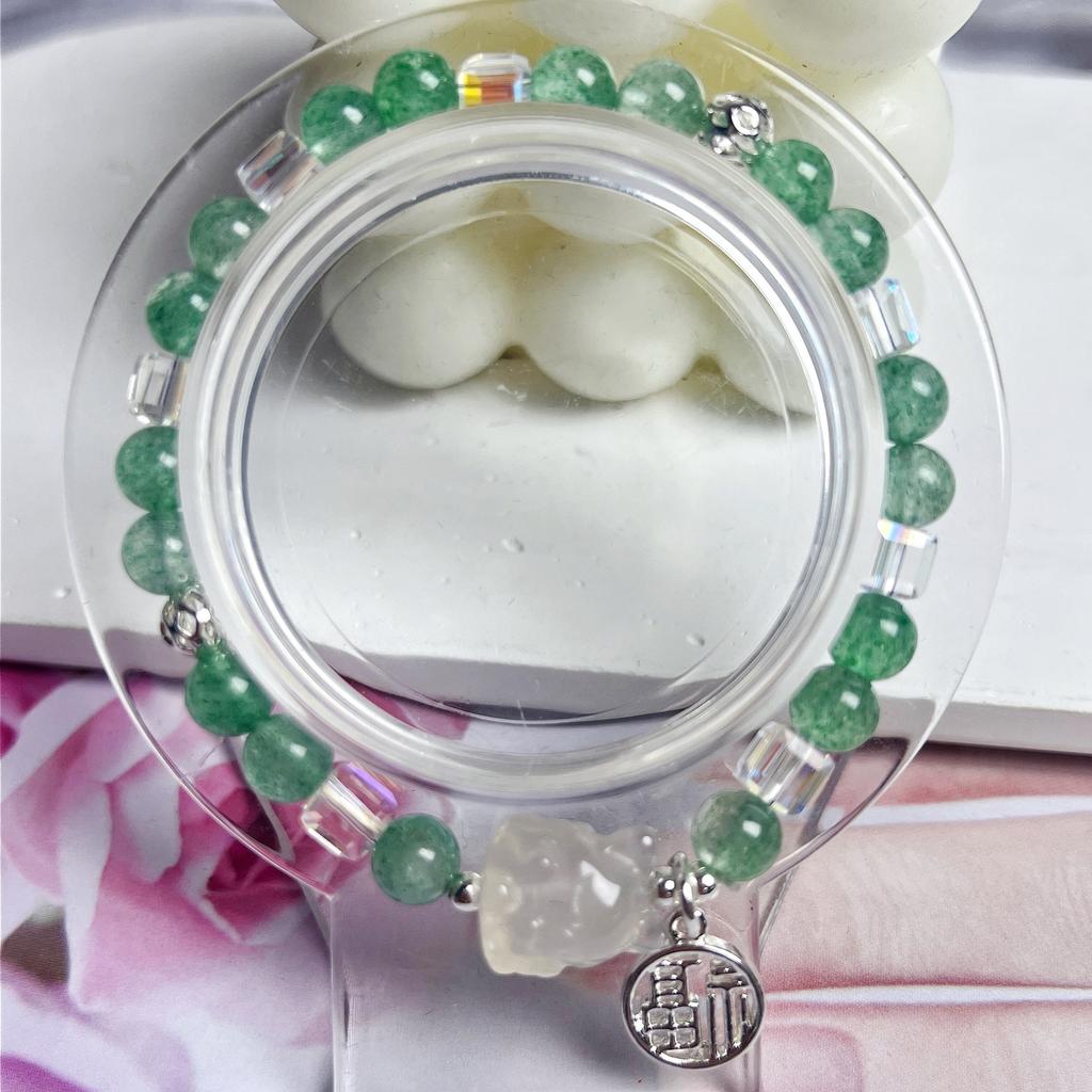 Natural Crystal Green Strawberry Crystal Bracelet Bangles Women Fashion Jewelry Accessories Gift