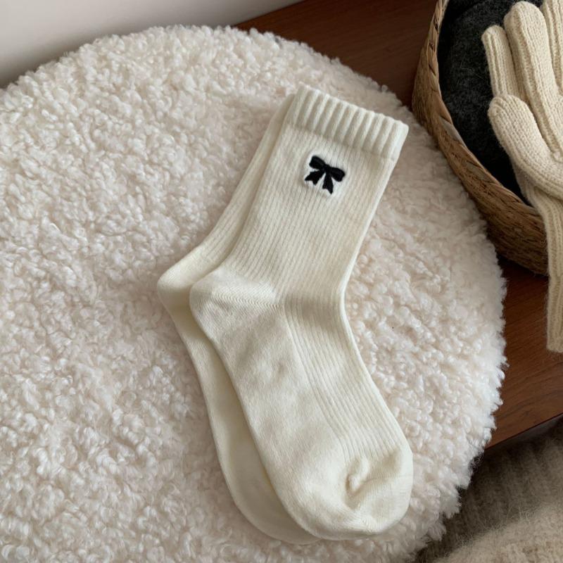 Female Autumn and Winter Thickened Warm Bowknot Boneless Tube Pile Socks