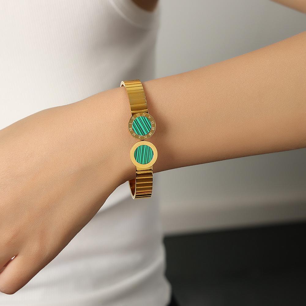 New Shell Inlaid Zircon Ladies' Bracelet Simple Elegant 316L Stainless Steel Plated Big Bracelet Jewelry