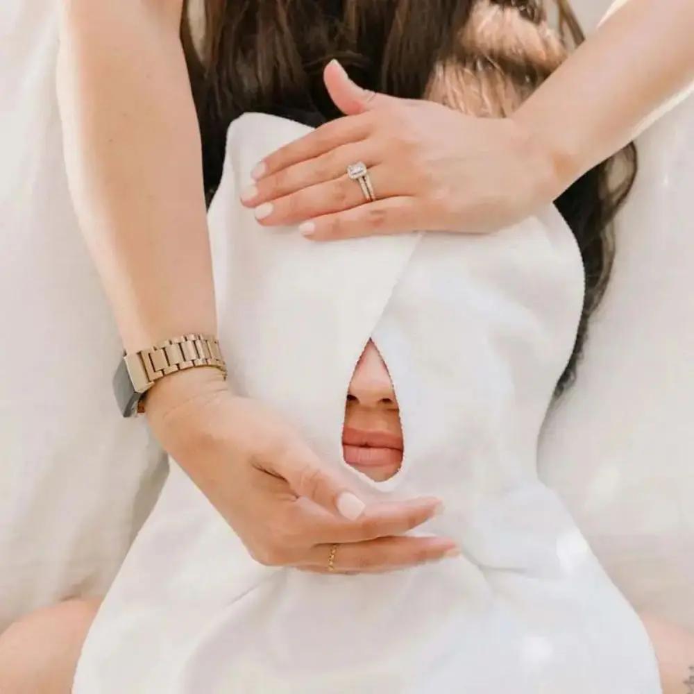 1 Pc Beautician's Special Face Towel - Spa Grade U-shaped Face Towel - Soft Massage and Skincare Tool