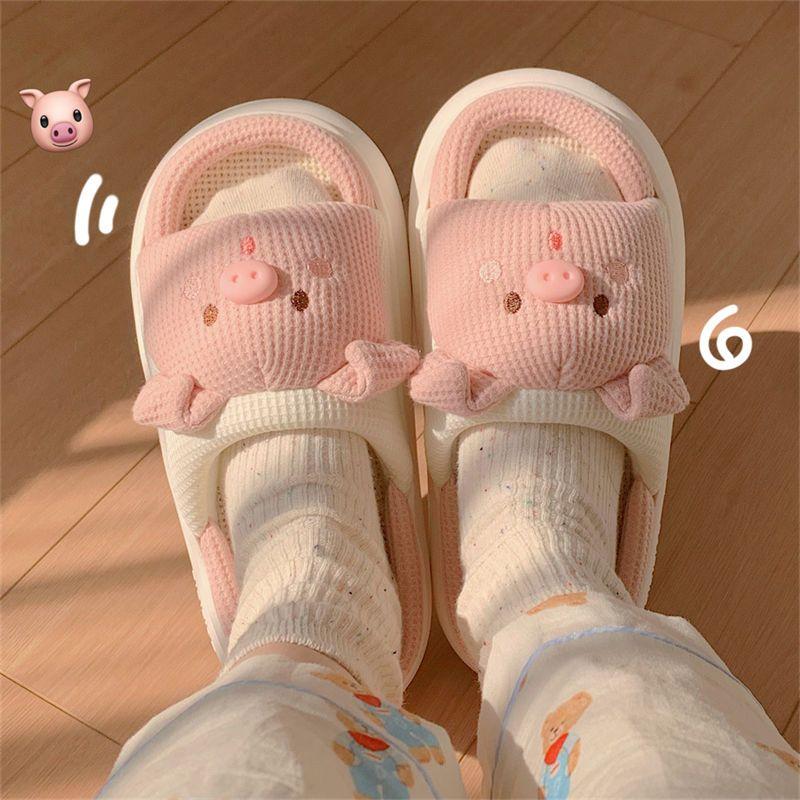 Lovely girls platform slippers with pig pink linen shoes for women 2025 new cloud slides Beach flipflops