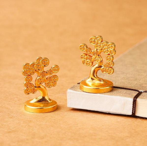 

S-2 Pcs Feng Shui Auspicious Fortune Tree Small Ornaments Spring Festival Mascot Desktop Ornaments Car Home Decoration Crafts золотой