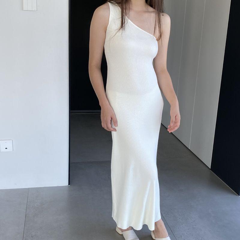 

Shoulder Belt Sexy Dress Fall and Winter Bottoming Fashion Black Dress Knitted Base Skirt Women s Clothing White All yards