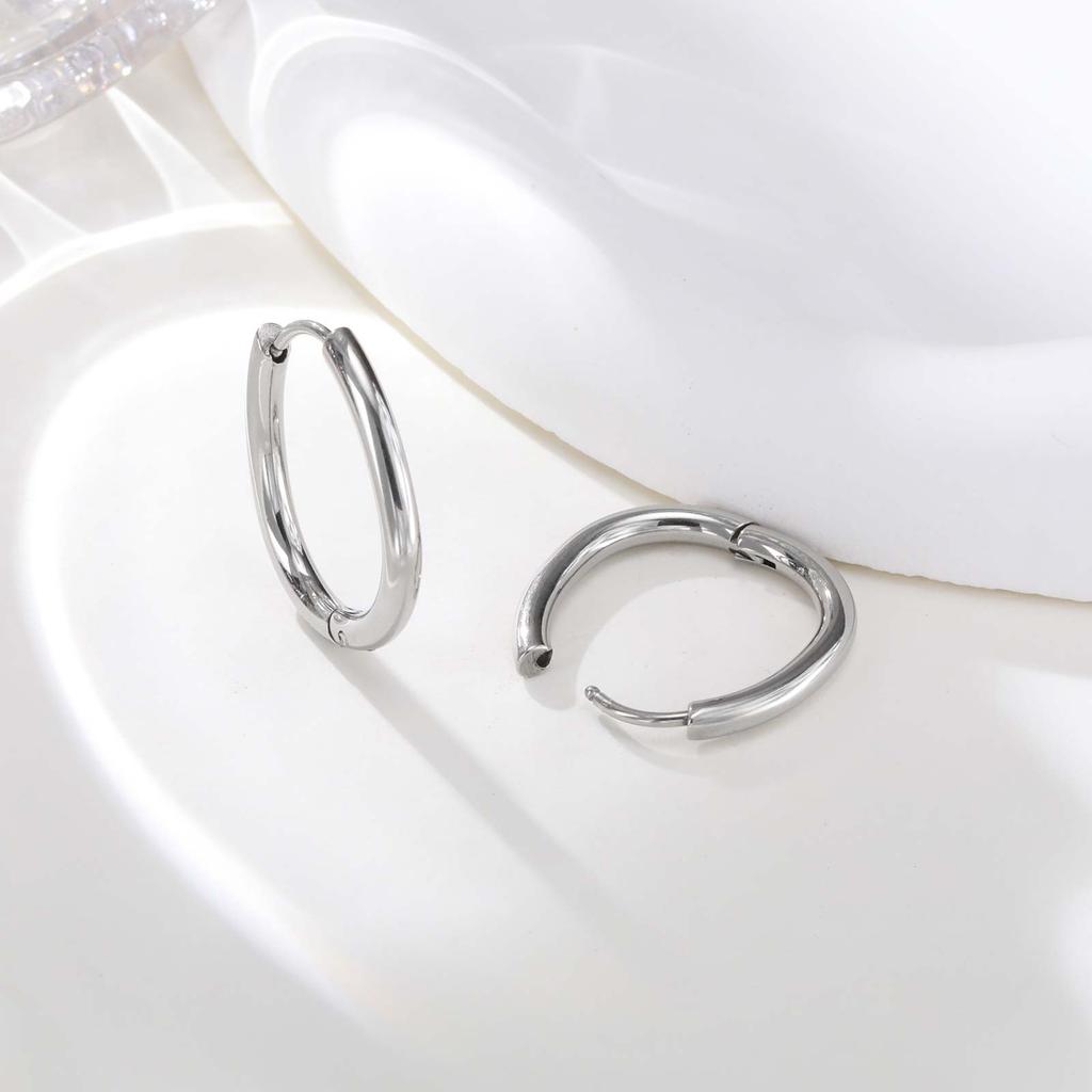 Minimalist Stainless Steel Hoop Earrings For Women, Geometric Oval Heart Gold Plated Huggies Earrings, Chic Jewelry Gift
