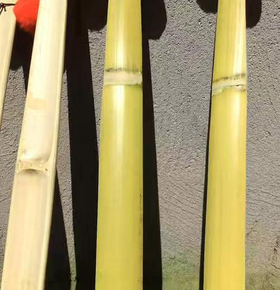 

Large Handmade Bamboo Basket - Versatile for Winnowing, Weddings, Grain and Rice, with Carrying Pole