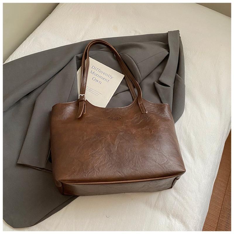 

Large capacity bag women s autumn new casual shoulder bag fashionable commuter texture tote bag