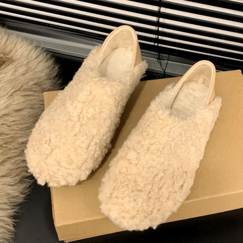 Fashion Winter New Flat Cotton Boots Women's Fashion Round Head Plush Deep Mouth Anti-slip Wear-resistant Low-top Shoes
