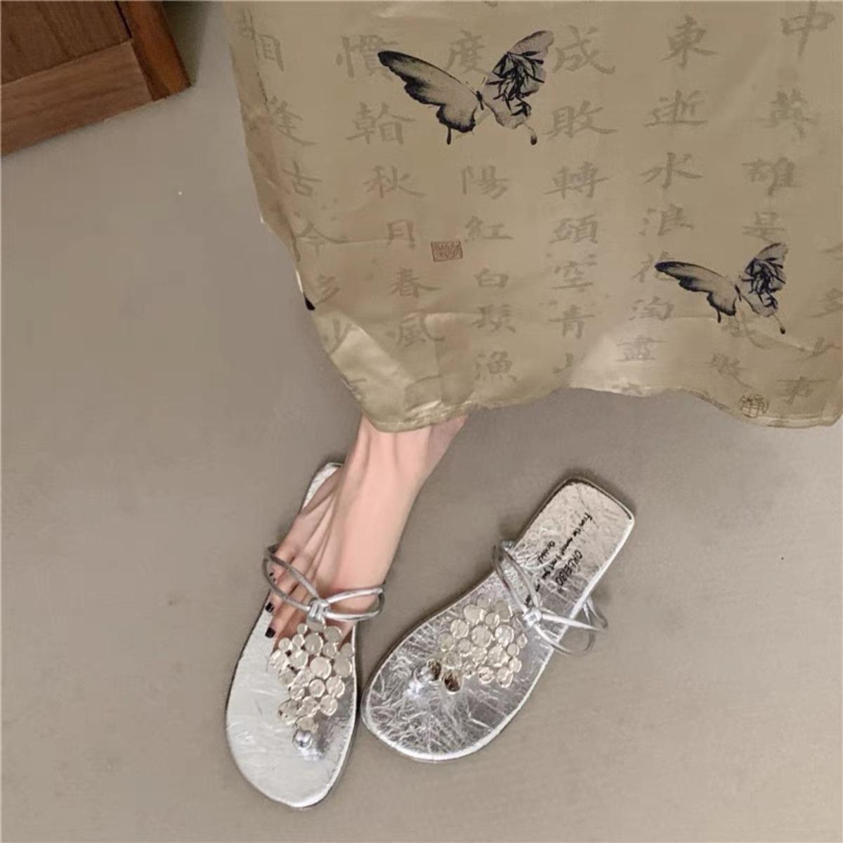 Black Slippers, Ladies , Summer, Outerwear, Flat Shoes, Rhinestone Holiday Dress, Temperament Sandals 35 серебряный