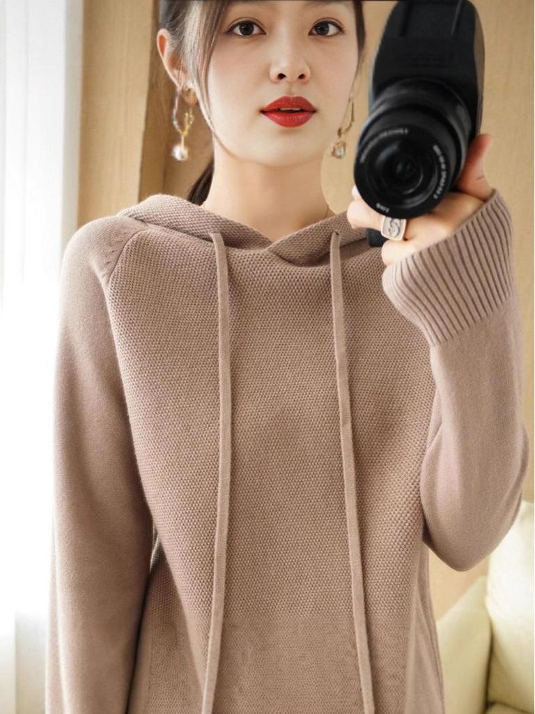 2025 Autumn/Winter Women's Hooded Knit Sweater - Long Sleeve, Solid Color, Loose Fit, Versatile Commuting Style