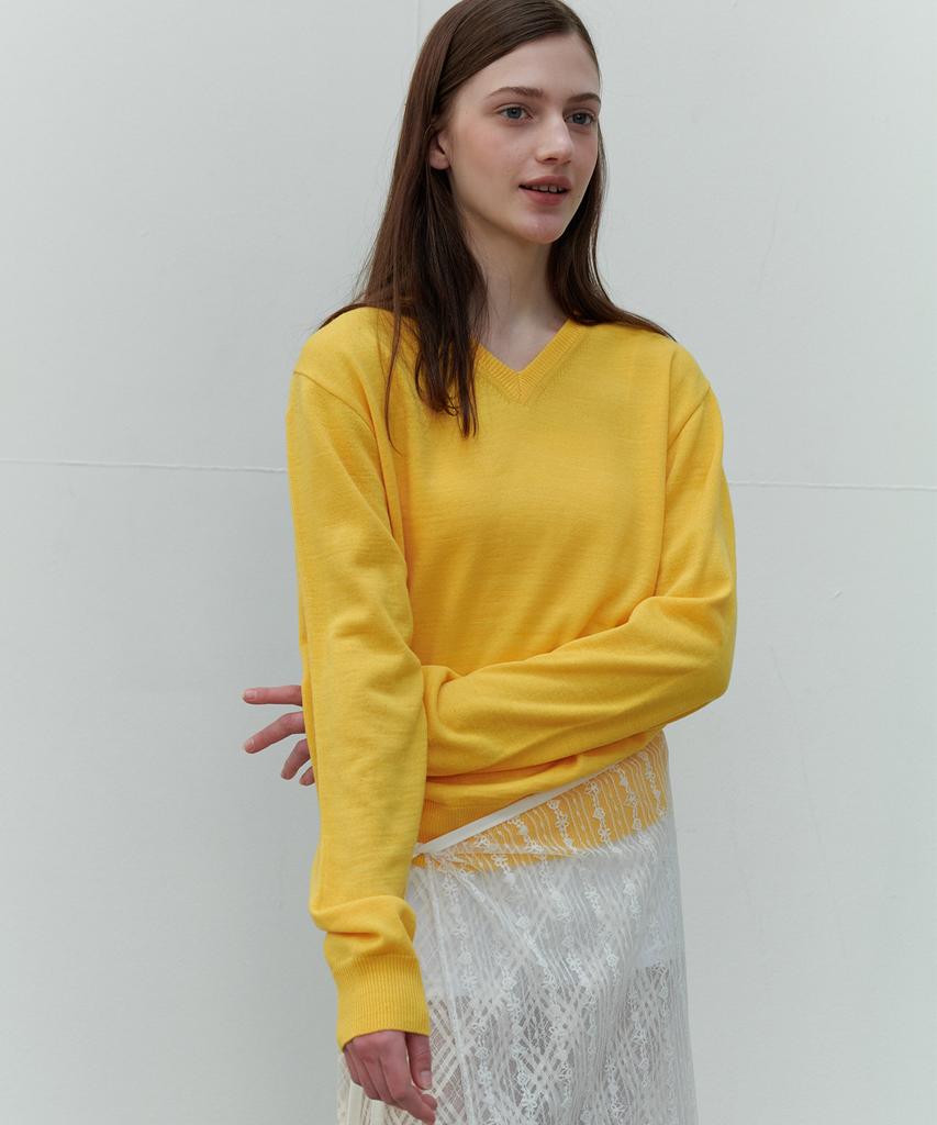 SO IR V Neck Basic Knit - Yellow