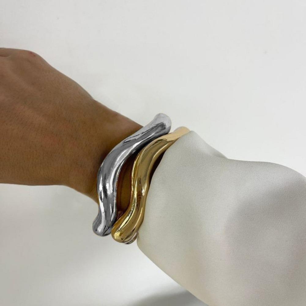 Exaggerated Niche Design Sense Metal Round Bracelet Geometric Personalized Bracelet