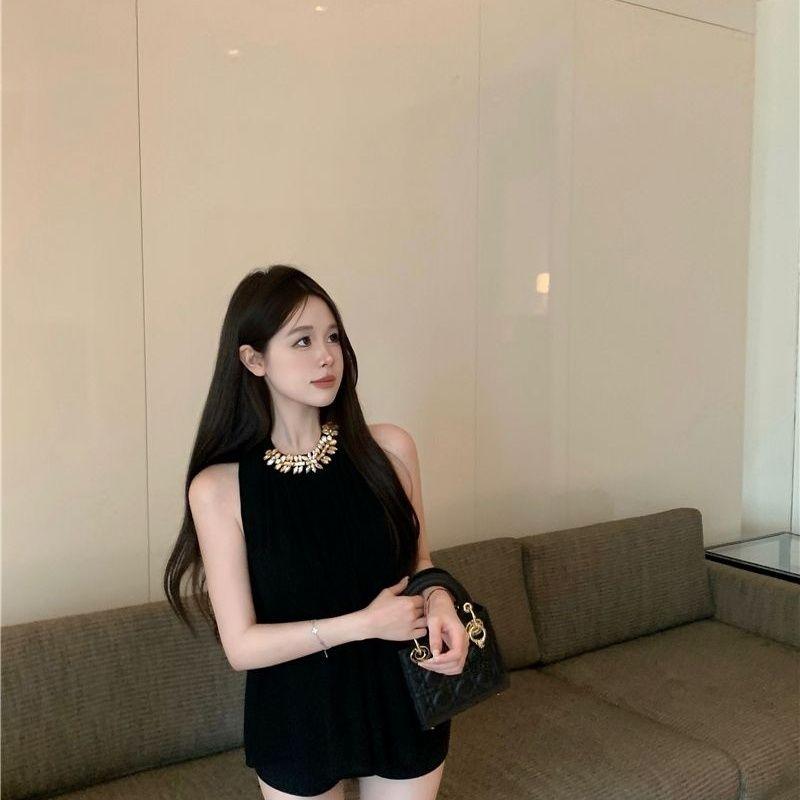 Schwarzes Chiffon Ärmelloses Lockeres Sommeroberteil für Damen mit Diamantenkette Stilvoll und Sexy