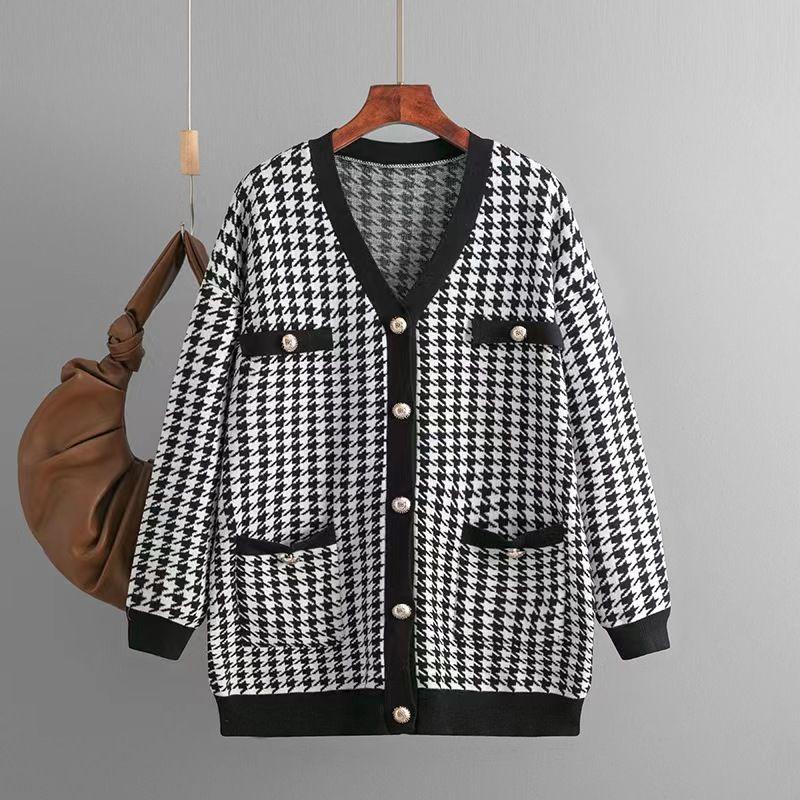 

Fashion Wind Loose V Neck Houndstooth Knitting Cardigan Sweater Loose Fitting V-neck Sweater Black One size