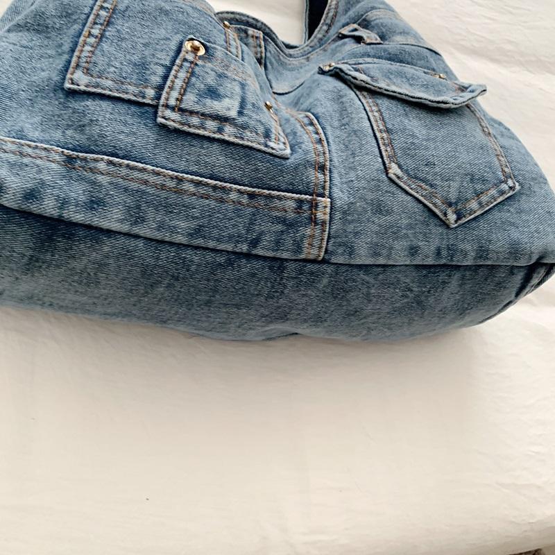 Washed Denim Slouchy Hobo Bag with Multiple Front Pockets Casual Large Capacity Shoulder Purse for Women Daily Travel