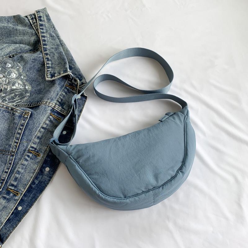 Korean Style Pleated Dumpling Bag: Lightweight Solid Color Shoulder & Crossbody Bag