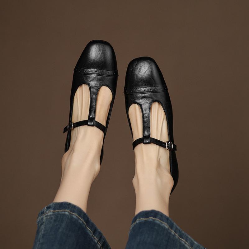 

New four-season wear women s small leather shoes casual solid color square heel size women s shoes low heel foot cover one pedal single shoes 43 (customized non-return and exchange) чорний