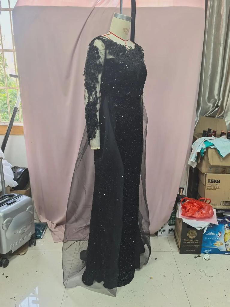 Elegantní dlouhé krajkové večerní šaty pro evropské a americké dámy z roku 2025