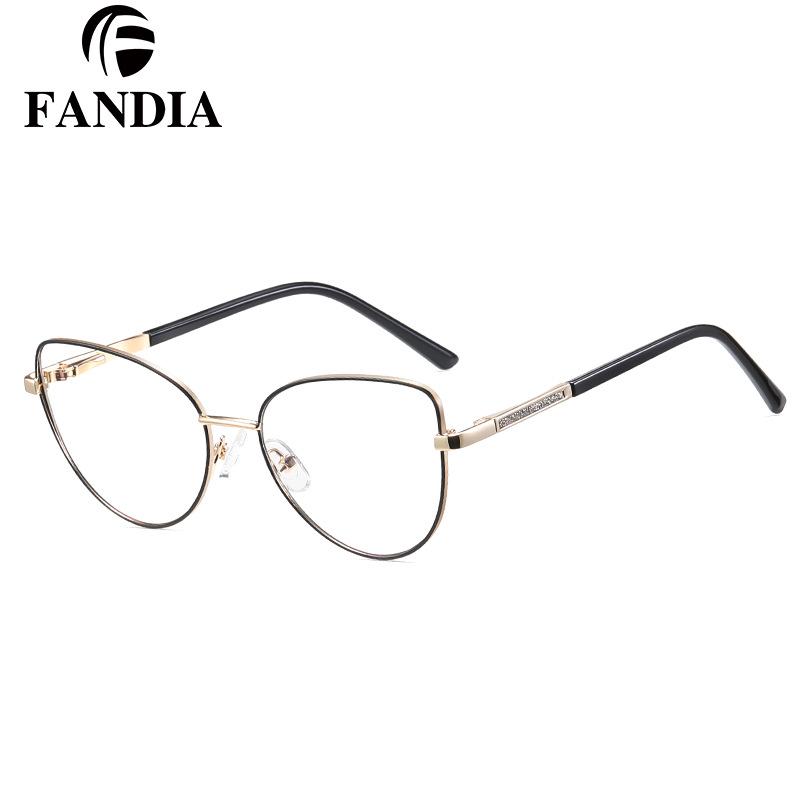 Children’s Cat-Eye Anti-Blue Light Glasses with Metal Temples - Lightweight & Comfortable Myopia Frame