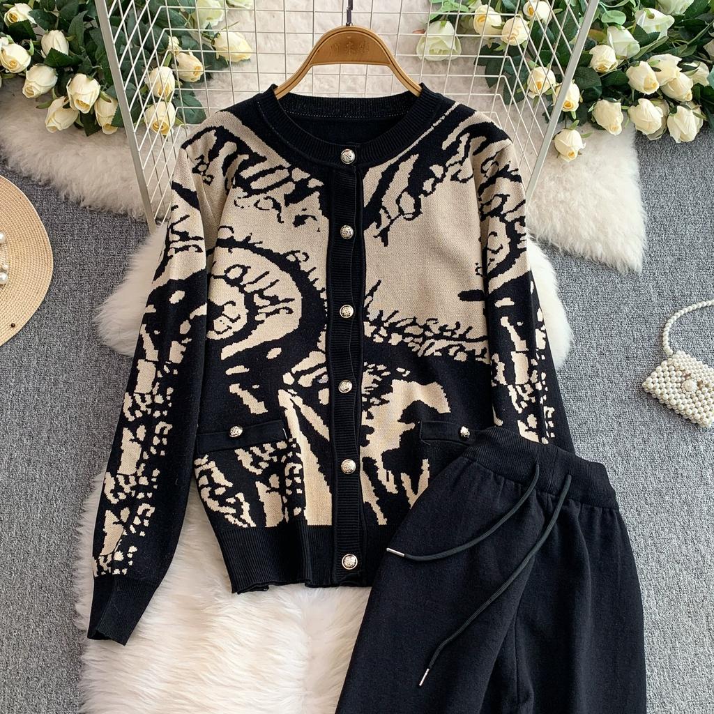 Autumn Winter Women Vintage Print Knitted Sweater Trouser Two Piece Set Full Sleeve Cardigan Tops and Drawstring Wide Leg Pant Suit
