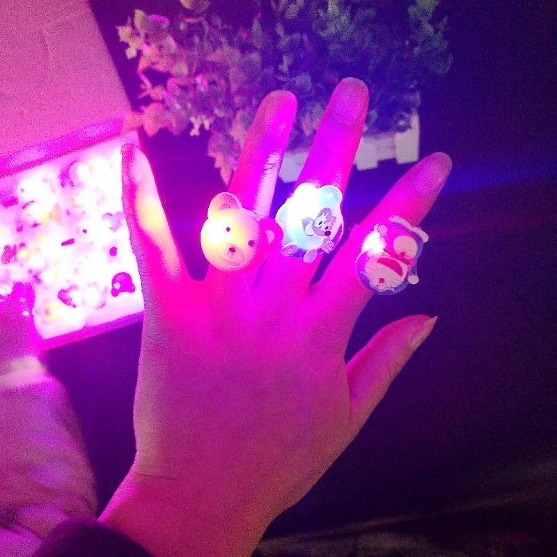 50pcs Halloween Decorations Creative Cute Pumpkin Ghost Eye Rings for Children Halloween Luminous Rings LED Flash Finger Ring